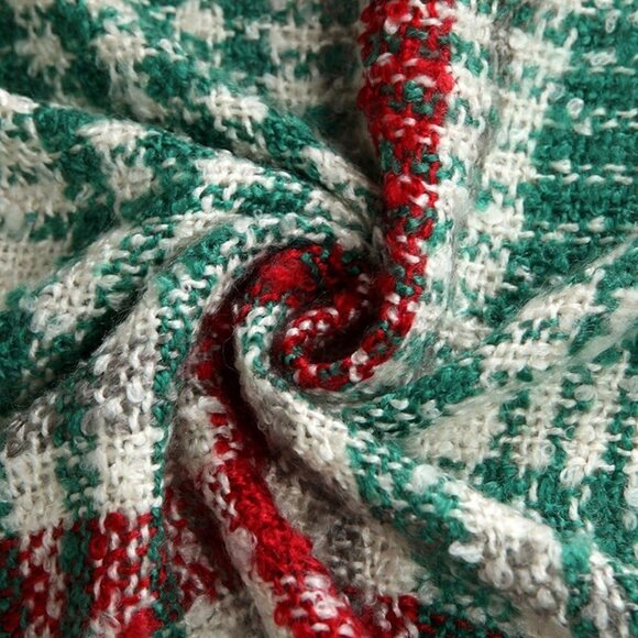 NEW Green Red Plaid Blanket Soft Christmas Indoor Decorations 50" W x 67" L - Picture 6 of 10